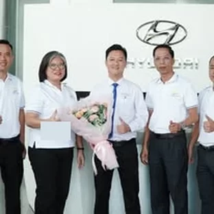 Bàn giao xe Hyundai cho khách hàng tại Đắk Lắk Bàn giao xe Hyundai cho khách hàng tại Đắk Lắk